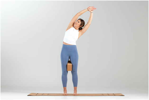 Simple Standing Side Stretch Guide For Beginners